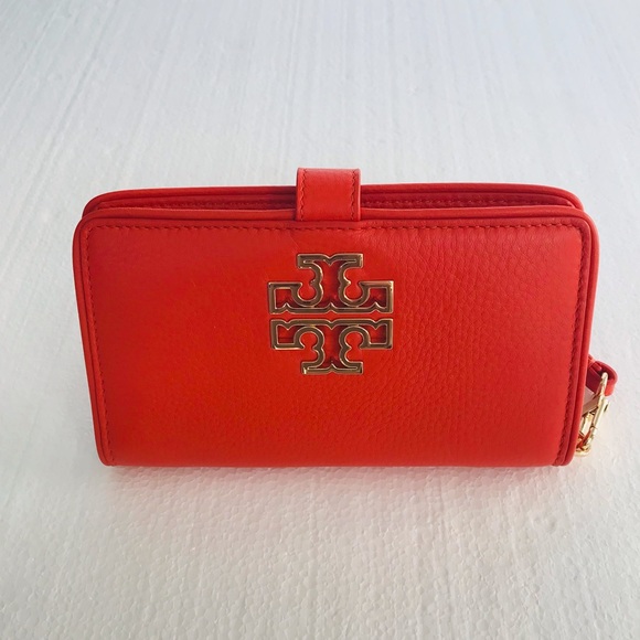 Tory Burch Handbags - 🆕 NWT Tory Burch Britten Smart Wallet